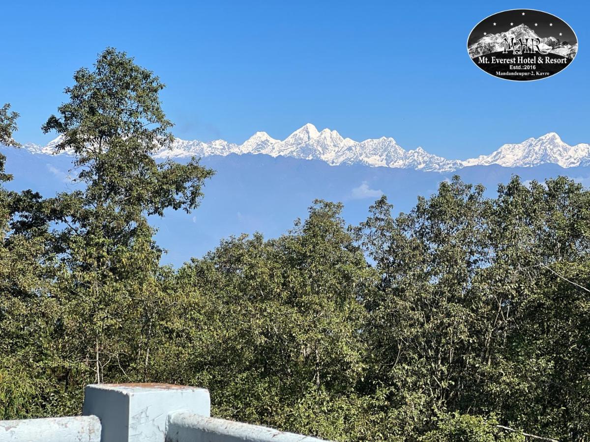 Mount Everest Hotel & Resort Нагаркот Экстерьер фото